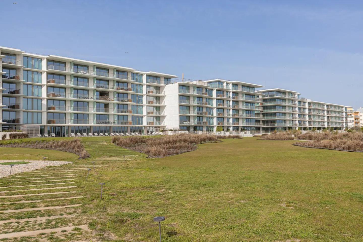 Bayline- Beachfront And Pool Armação de Pêra Buitenkant foto